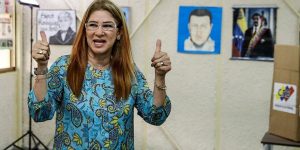 США ввели санкции против жены Мадуро и министра обороны Венесуэлы