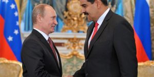 Мадуро поздравил Путина с днем рождения