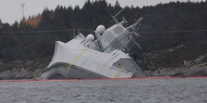 «А что будет, когда придут русские?»: Потопленный танкером норвежский фрегат НАТО высмеяли в Сети