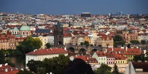 Чехия заявила об атаках хакеров из России на МИД и Минобороны
