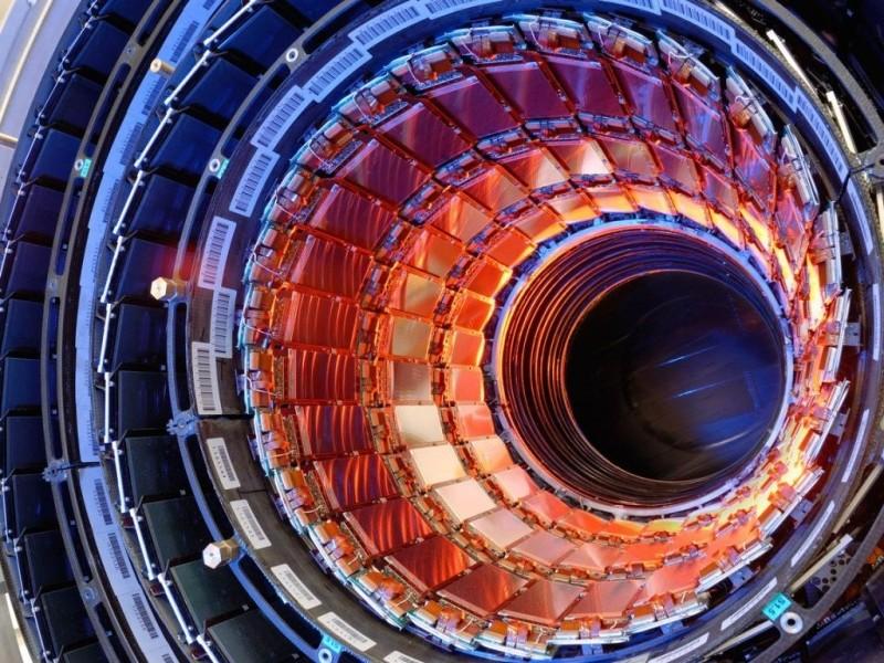 Коллайдер в России. Проект NICA (Nuclotron-based Ion Collider fAcility). Объединенный институт ядерных исследований (ОИЯИ) в подмосковной Дубне