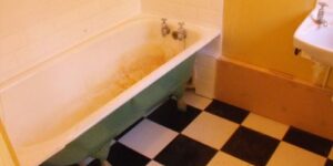 Как восстанавливают чугунные ванны: порядок действий, необходимые материалы и советы специалистов