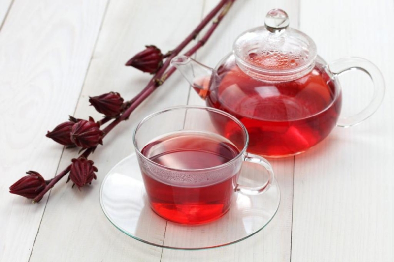 Польза чая каркаде для женщин: свойства, рецепт приготовления и правила употребления