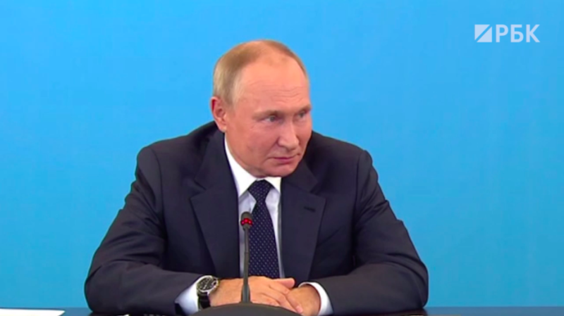 
Путин оценил санкции словами «не было бы счастья, да несчастье помогло»
