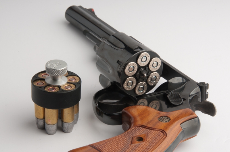Современный револьвер: список с названиями, описание с фото, устройство и характеристики