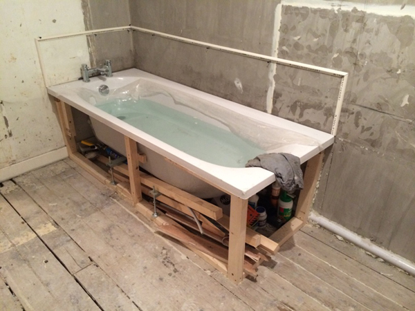 Установка ванны до укладки плитки или после: способы, технологии, инструкции